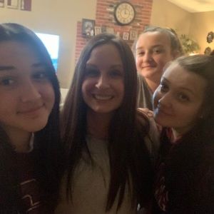 Meet your Posher, Cindy